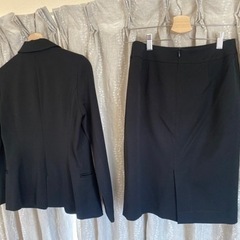 お値下げしました！【新入生・新就活生・新社会人にオススメ！】NATURAL BEAUTY BASIC レディーススーツの画像