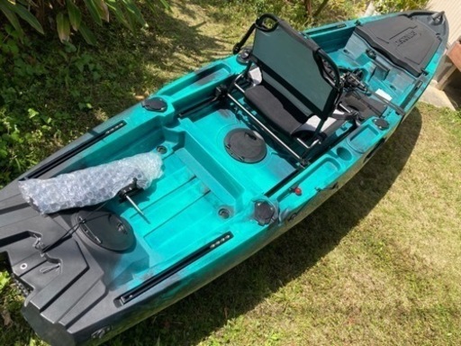 取引終了　ありがとうございました。11ft 足漕ぎカヤック（フィンタイプ）　新品未使用