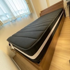 シングルベッド　ナチュラルウッドカラーの画像