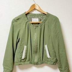 ノーカラージャケット　ブルゾン