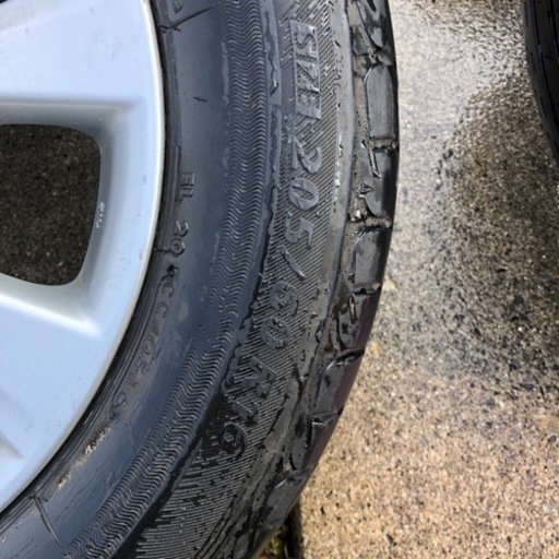 ノア VOXY トヨタ純正ホイール 205/60R16 ナット付き