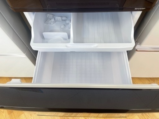 SHARP製★両面開き•自動製氷機能付き3ドア冷蔵庫★6ヶ月間保障付き