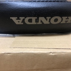 丸目スーパーカブの延長リアキャリアとリアキャアリ取り付けシートの画像