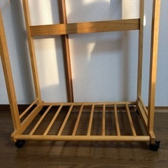 ハンガーラック　美品　キャスター付の画像