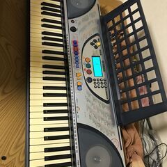 YAMAHA ヤマハの電子キーボード