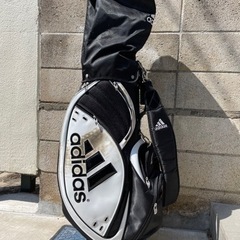 ゴルフバッグ(キャディーバッグ) アディダスの画像