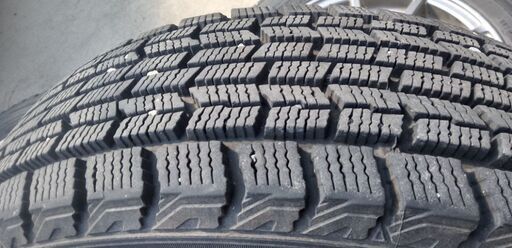 スタッドレス、バリ山、ホイール付き,165-70R14