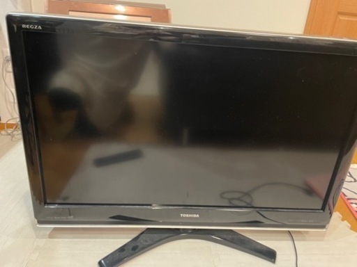 東芝レグザ　37型　液晶テレビ