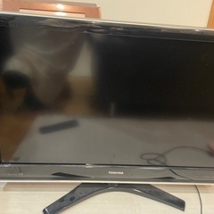 東芝レグザ　37型　液晶テレビ
