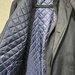 スーツの上から着るコート ネイビー ビジネス向けの画像