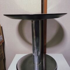 無料 直接引き取り限定 早い人優先 深夜引取対応可!  大理石風 バーテーブル 円テーブルの画像