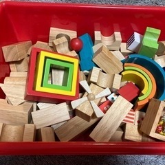 (値下げ)積み木  84ピース