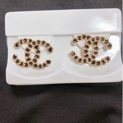シャネルピアス