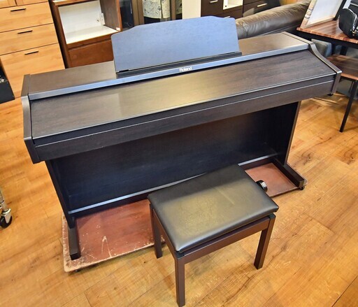 ●近郊配送可●ROLAND 電子ピアノ　RP401R　中古品●ローランド ピアノチェア付き