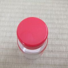 サンリオ　ハローキティ　食卓塩入れの画像