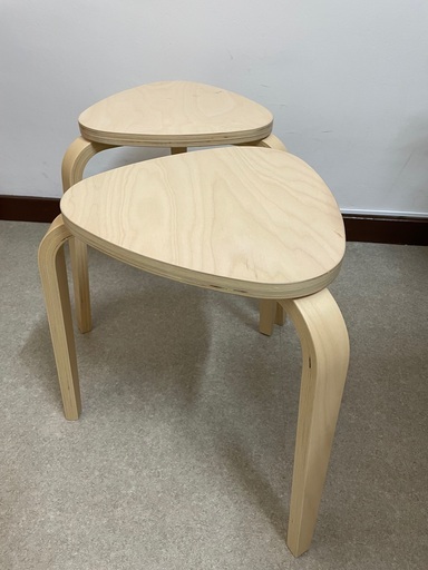IKEA KRRE イケア　三角形スツール