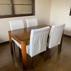 ダイニングテーブルセットの画像