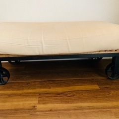 2人掛けソファー【海外輸入品　ヴィンテージ　インダストリアル 】