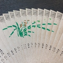新品　おしゃれな扇子の画像
