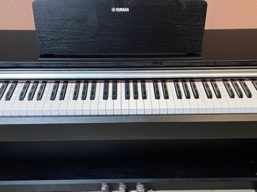 【購入者様決定！】【極極美品】【お届け無料有り】★電子ピアノ★YAMAHA YDP-142B【即日配送可】