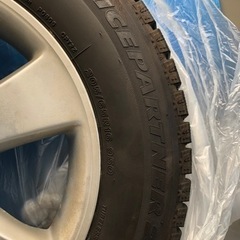ブリジストン スタッドレスタイヤ 18年製4本セット(ホイール付き)の画像