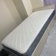 シングルベッド　マットレス付き