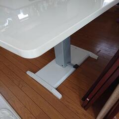昇降式 鏡面白ダイニングテーブルの画像