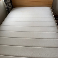 ダブルベッド（値下げ！）