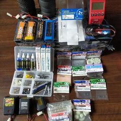 取引中です。TAMIYA　DF-3 , TT02B , 充電器、予備部品、強化パーツ等全部まとめて。の画像