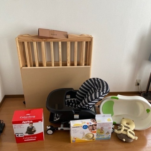 ベビー用品(ミニベビーベッド、ハイローチェア、搾乳機など)