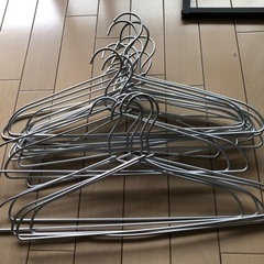 【決定になりました】無印良品　ハンガー20本の画像