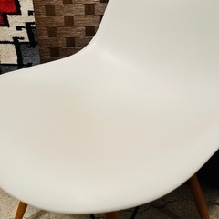 【売約済み】A Herman Miller Eames Vitra ハーマンミラー ヴィトラ ビトラ イームズ シェルチェア デスクチェア ワークチェア オフィスチェア OAチェア シェルサイドチェア　ホワイト　白　ダヴェルベース　ダウェルベース　ウッドベース　エッフェルベース　hhstyle 青山店　同等品もう一脚も出品中です♪の画像