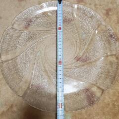 新品　ガラス食器　大皿　プレート皿　うずまき　丸皿の画像