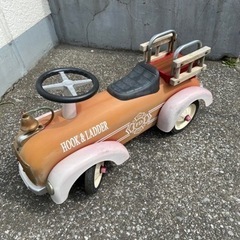 レトロ 外国の消防車の画像
