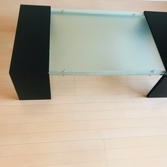 ガラステーブル　の画像