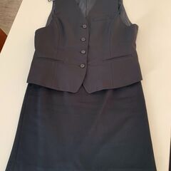 【中古品】【送料込み】【事務服】17号 2点セット売り
