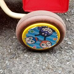 アンパンマン三輪車の画像