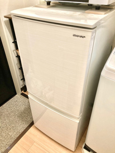 冷蔵庫137L SHARP SJ-D14F 右左開き付け替え可能