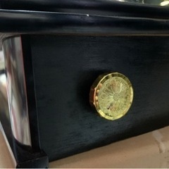 美品　彫金兜　端午の節句　5月飾ケース入り　オルゴール付の画像