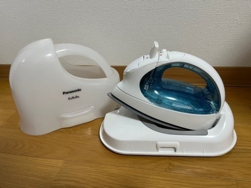パナソニック　コードレススチームアイロン