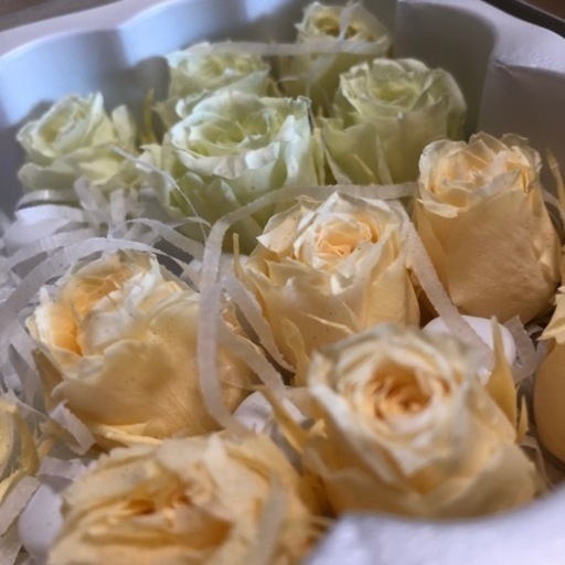 お花　ブリザーブドフラワー　手作り　飾り