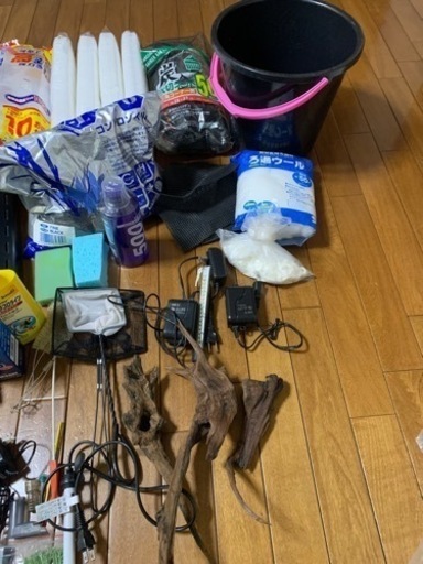 熱帯魚飼育に必要な物全て、上部フィルター4段最強濾過システム、引越しの為泣く泣くお別れです