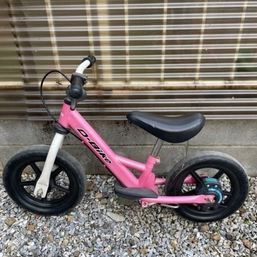 キックバイク　D-bike ストライダー