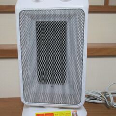 【中古品】自動首振りセラミックヒーター　PIERIA　ドウシシャ...
