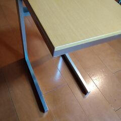 サイドテーブル　取りに来てくれる方差し上げます。（色：ナチュラル...