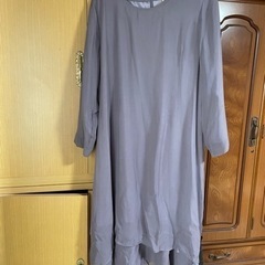 大きなサイズ　シルク　ワンピース