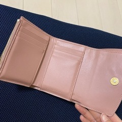 チャールズアンドキース　財布の画像