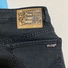 ボルコム ジーンズ デニムジーンズ W30の画像