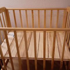 【1万2千円に値下げ】カトージミニベビーベッド（60×90cm）＋マットレスなど　ハイポジションアーチ ［スノコ床板］ ［床板4段階調節］［収納板付き］の画像