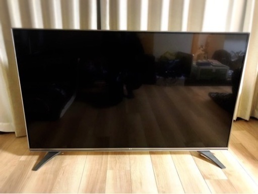 【取引中】60インチ 4K高画質 薄型液晶テレビ